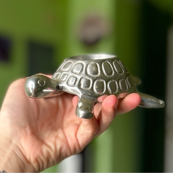 Rustic Metal Nautical Sea Turtle Baby Tea Light Candle Holder Decorative Accent - Picture 7 of 10